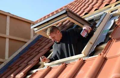 Pose de fenêtres de toit Velux à la Forêt-de-Tessé